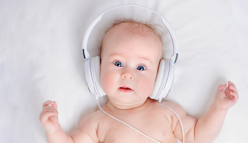 Aprende cómo estimular el oído de tu bebé
